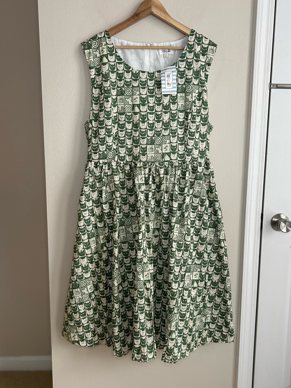 NWT Tulip B Vintage A Line Whimsical Green Cat Novelty Print Midi Dress Size XL - Picture 2 of 10